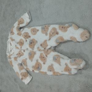 2/$20 Fuzzy Teddy Bear Footed Outfit Size 0-3 Months Sandy & Simon